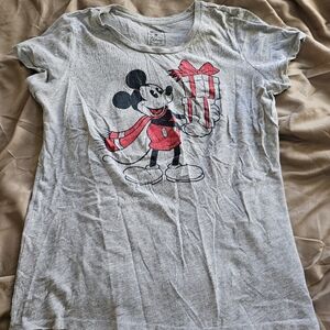 Woman's Mickey Mouse Christmas Tshirt Size M